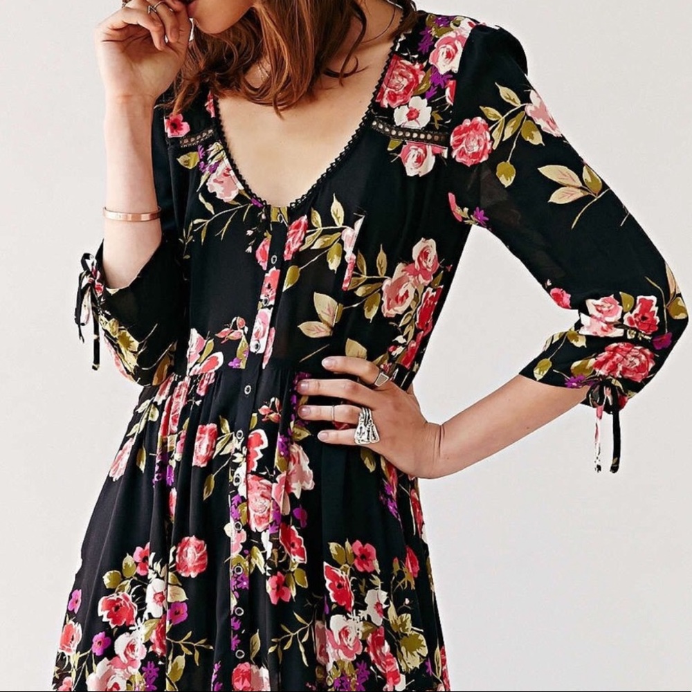 Ecoté 3/4 Sleeve Length Floral Dress